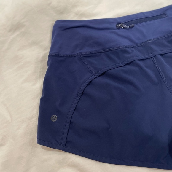 Lululemon Speed Up Shorts - Picture 3 of 9